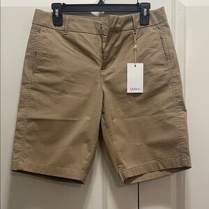 Quince Classic Beige Shorts